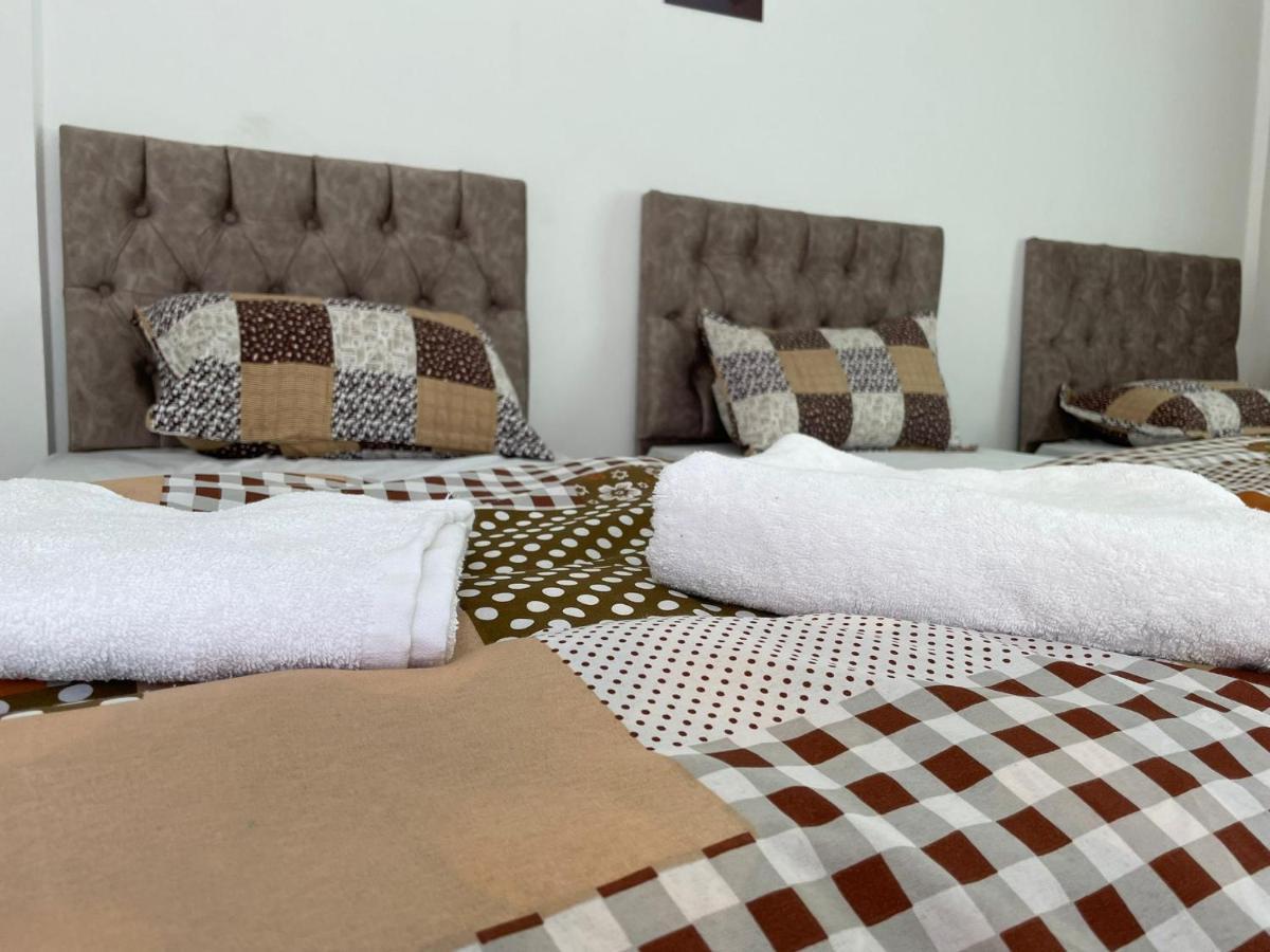 Its Your Choice Hostel Ваді-Муса Екстер'єр фото