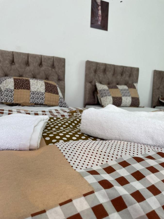 Its Your Choice Hostel Ваді-Муса Екстер'єр фото